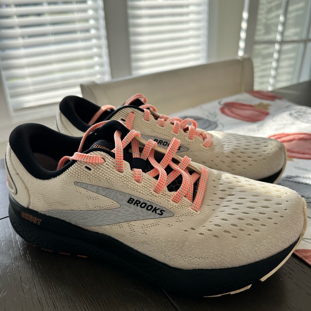 Brooks Women's Ghost 15